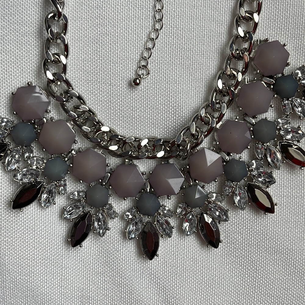 Gorgeous statement necklace - Picture 3 of 3
